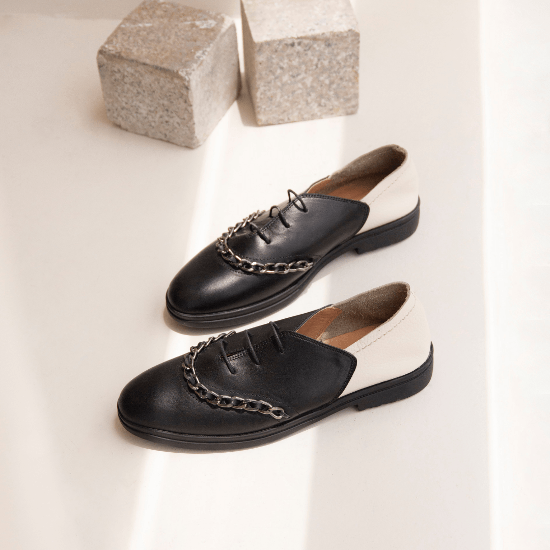 Dora black oxford - THUNA