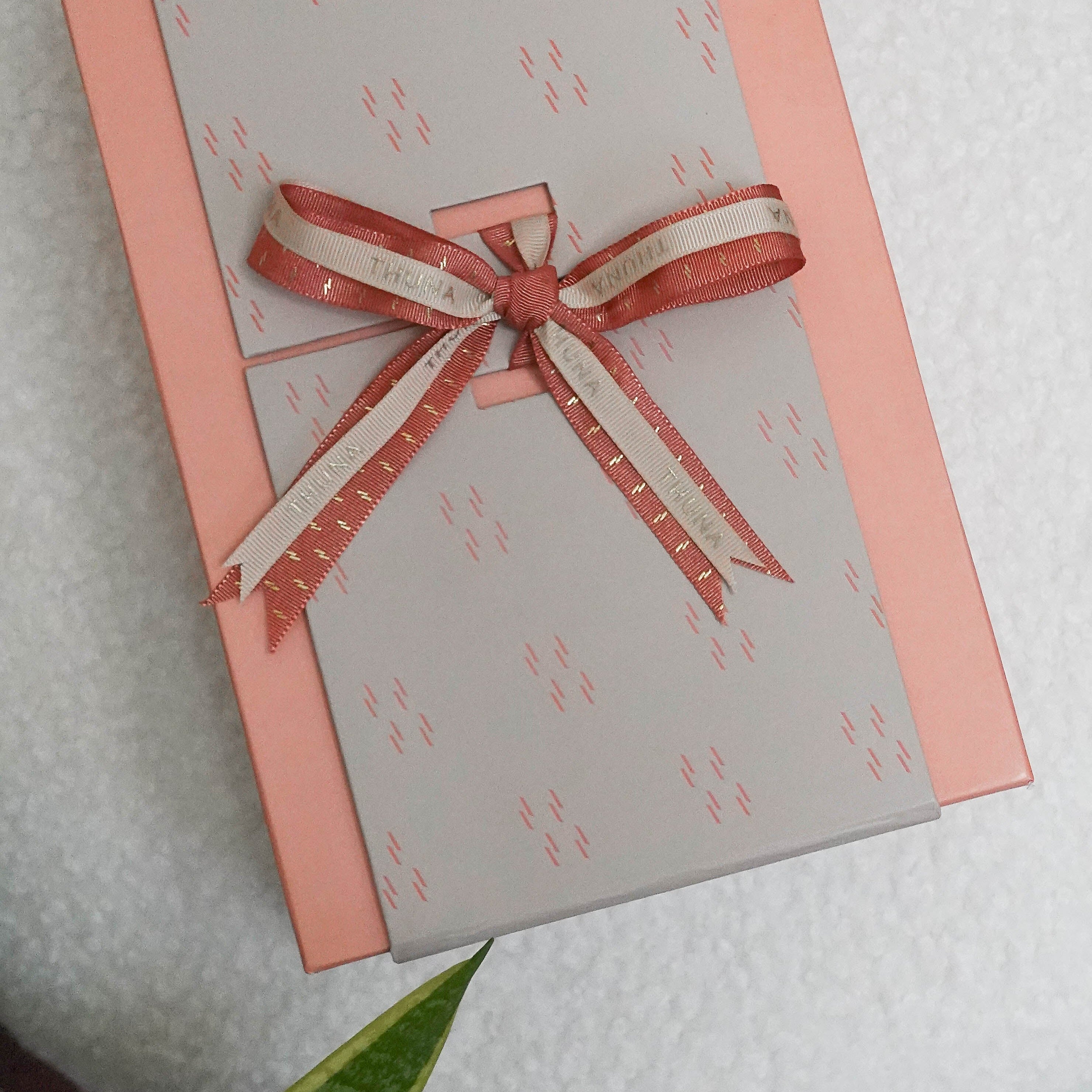 Gift wrapping - THUNA