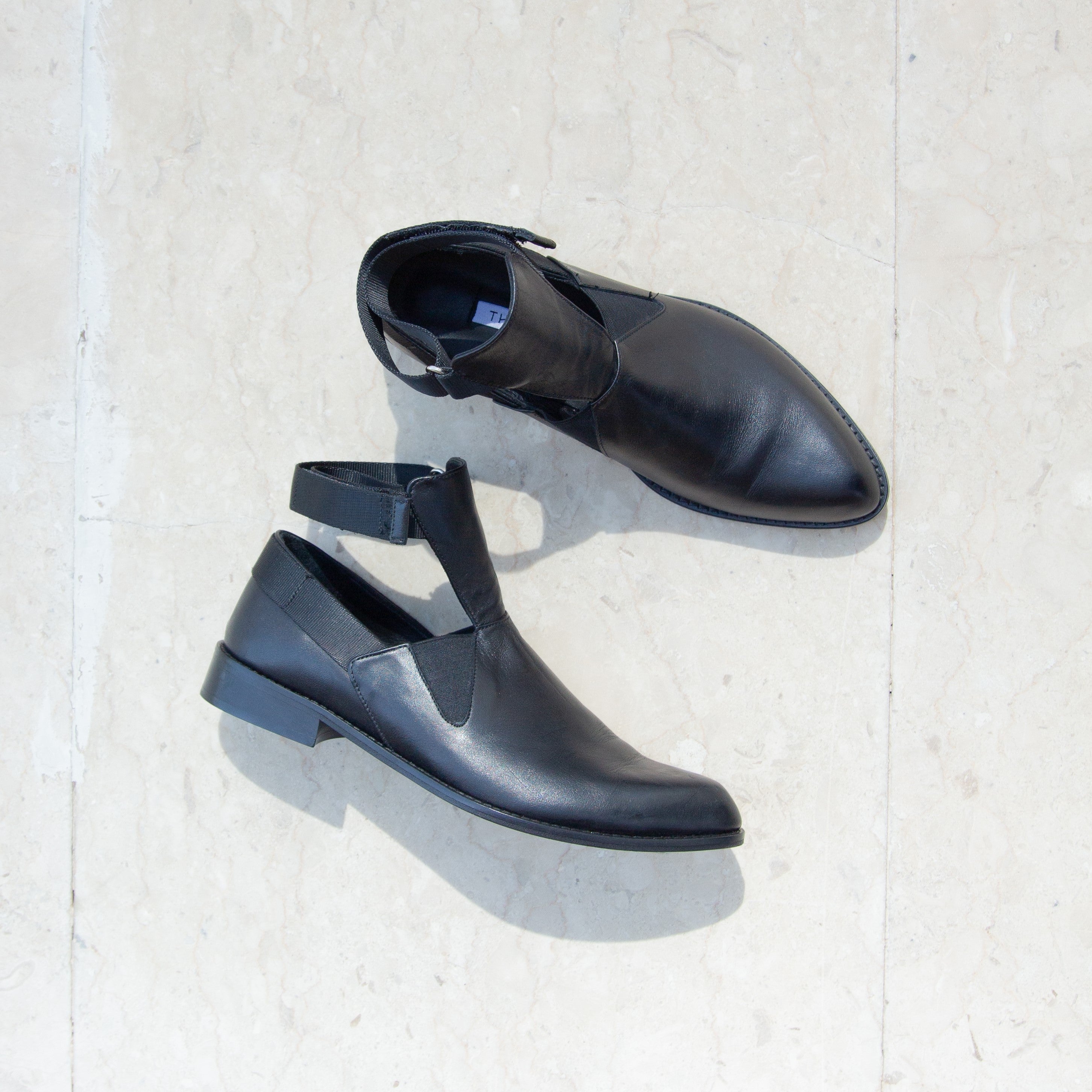 Mirah black boot - THUNA