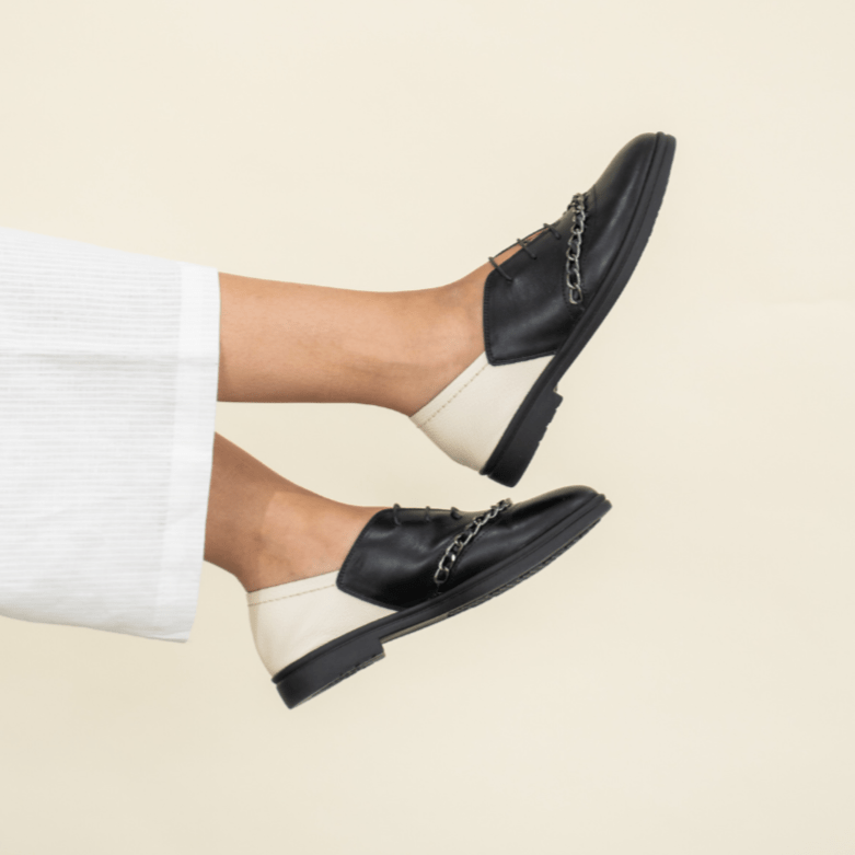 Dora black oxford - THUNA