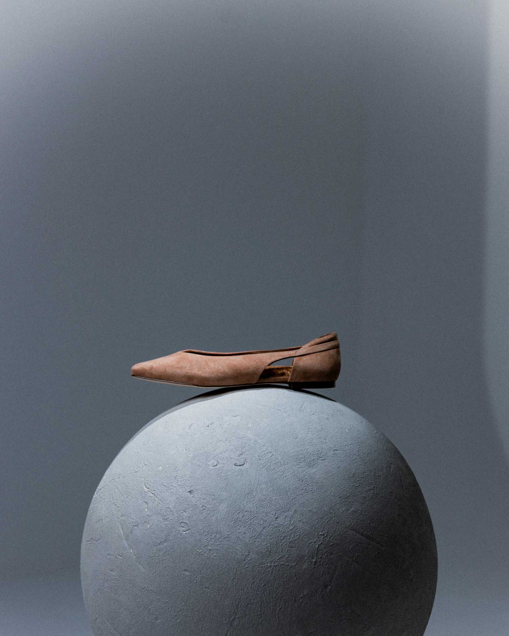 Luto beige suede ballerina - THUNA Shoes - Kuwait - KSA - Qatar- UAE