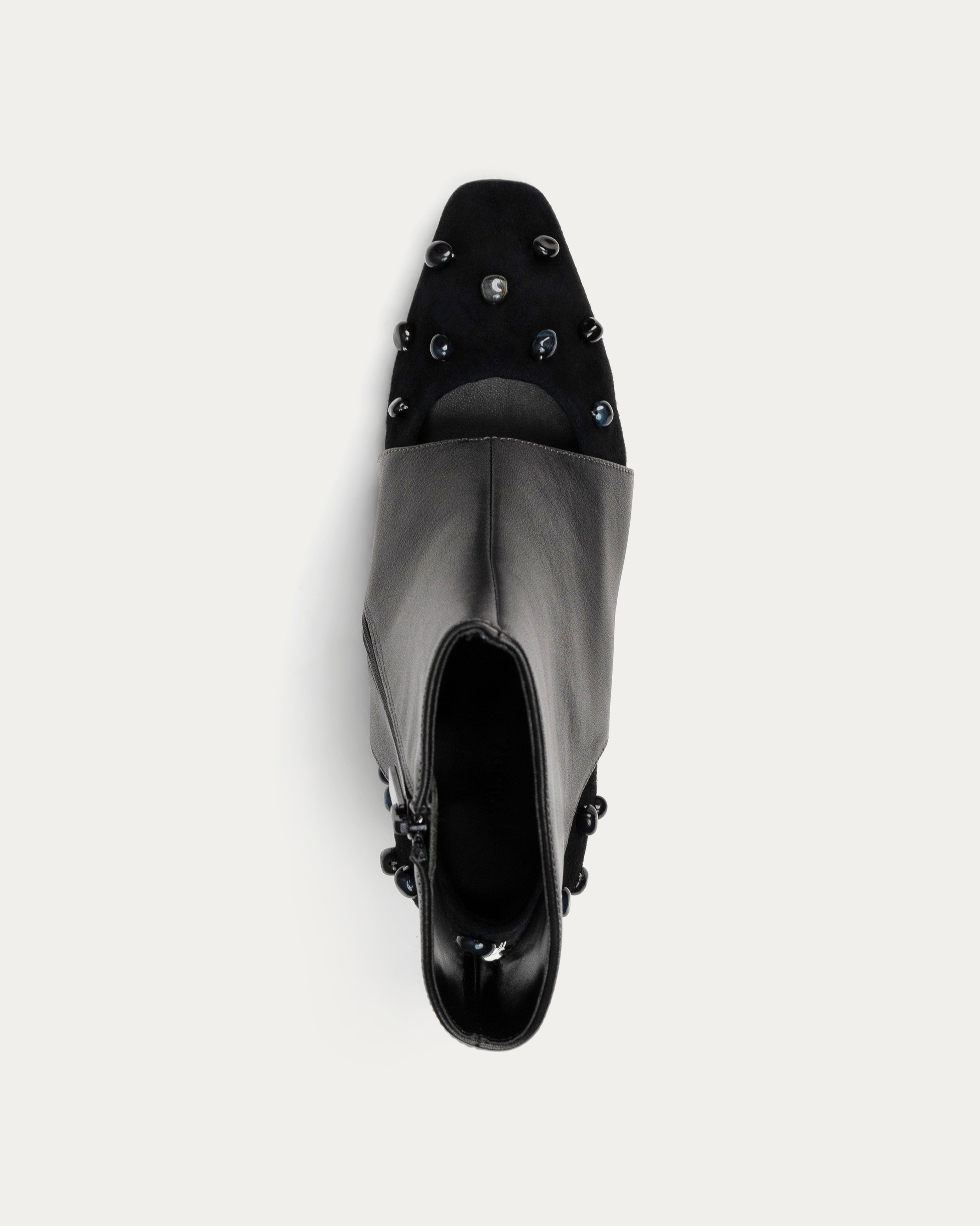 Venus black Kuwait shoes - KSA - THUNA shoes