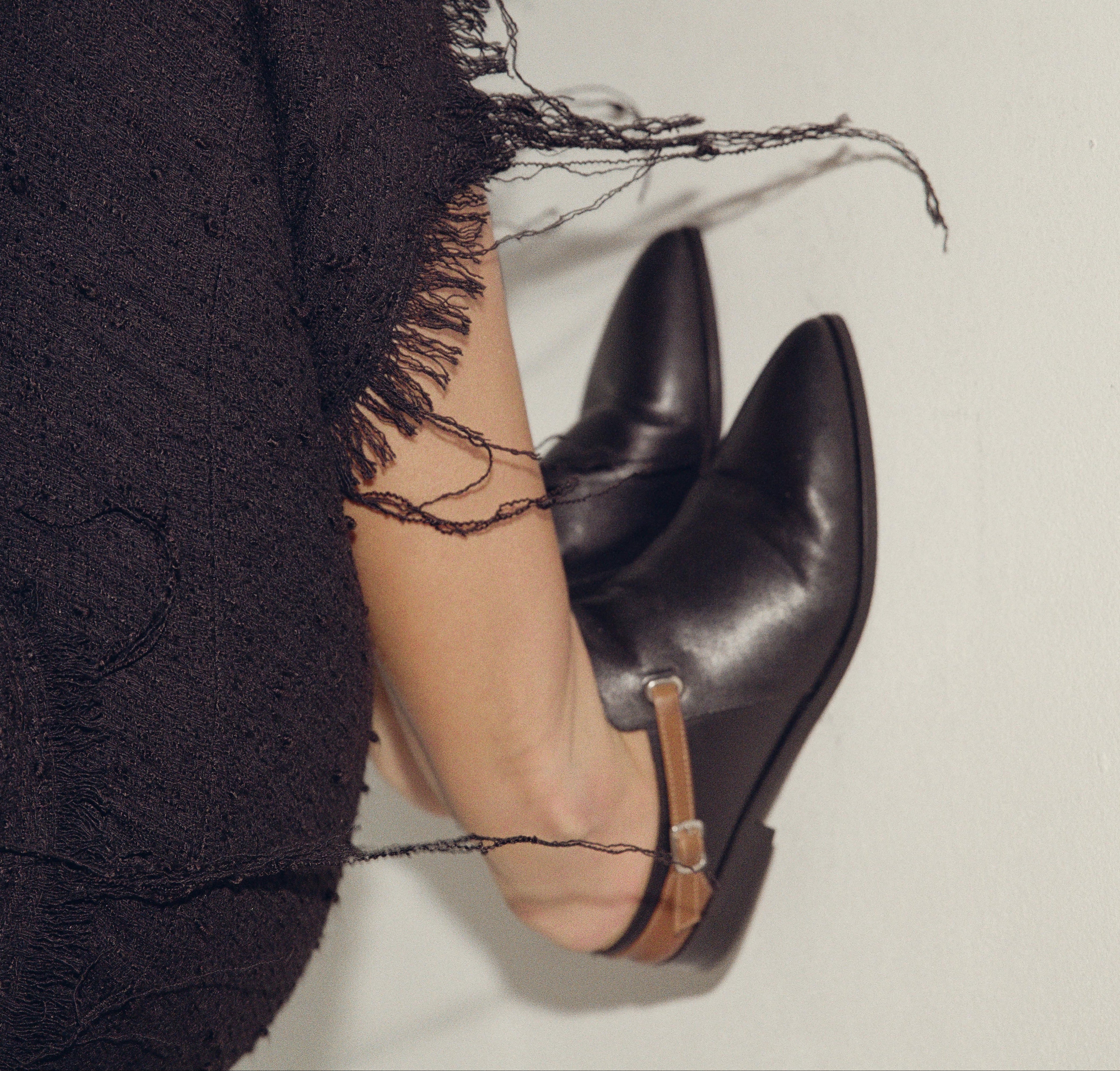 Slippers - THUNA