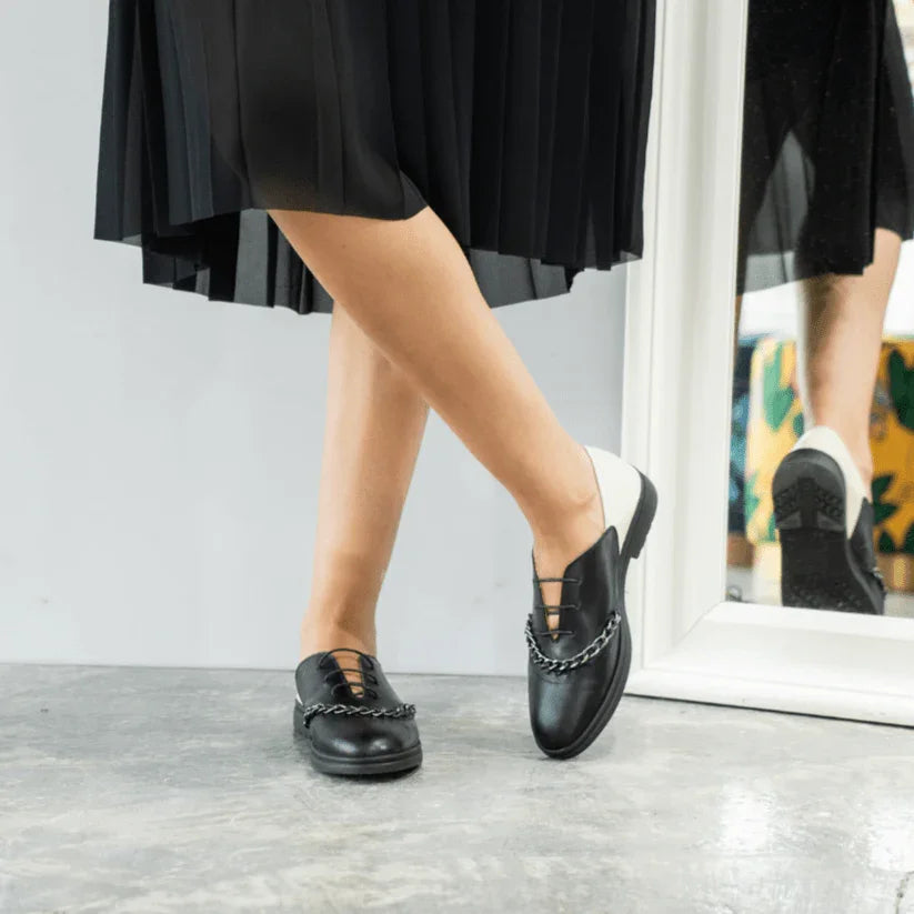 Dora black oxford - THUNA