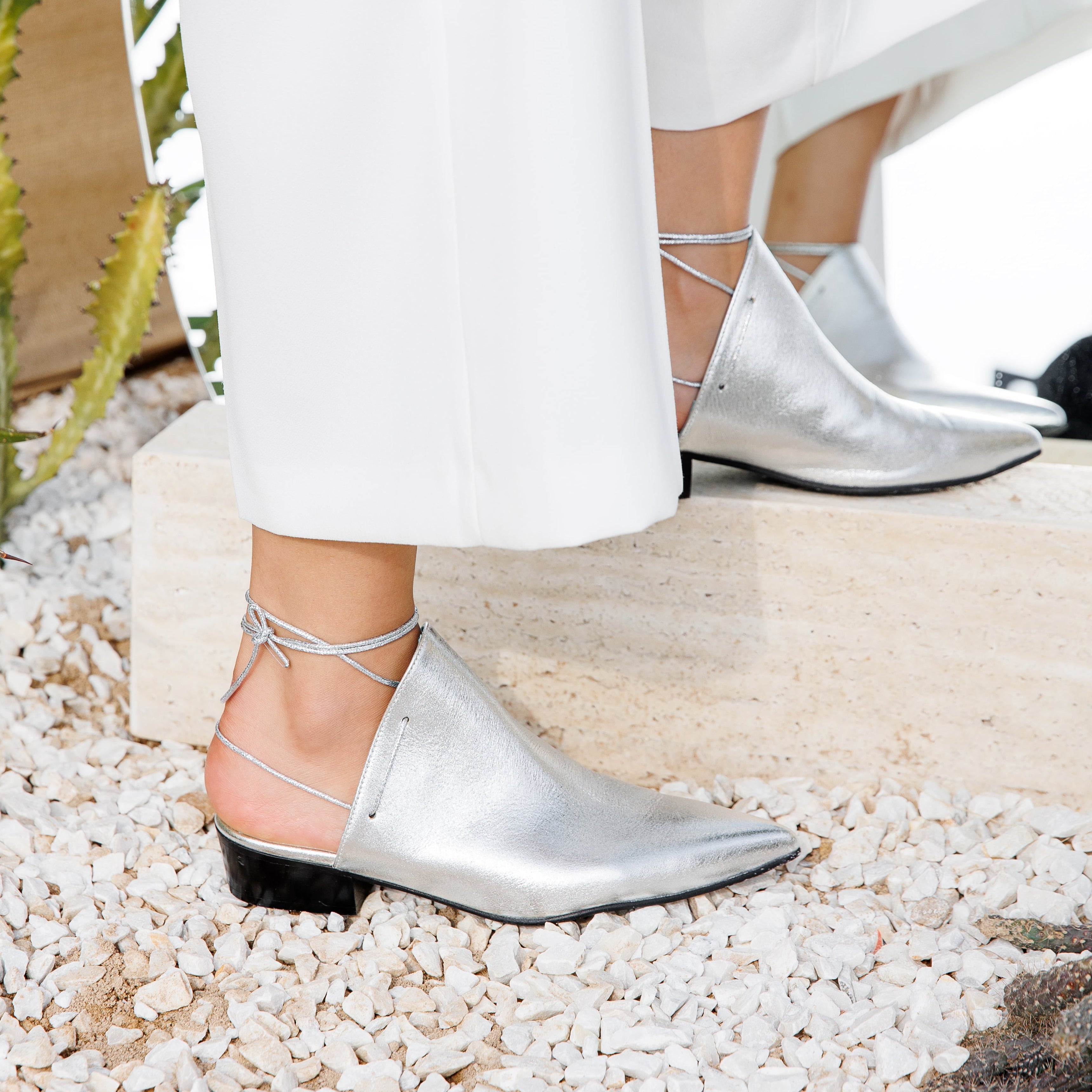 Nawa silver sandal - THUNA