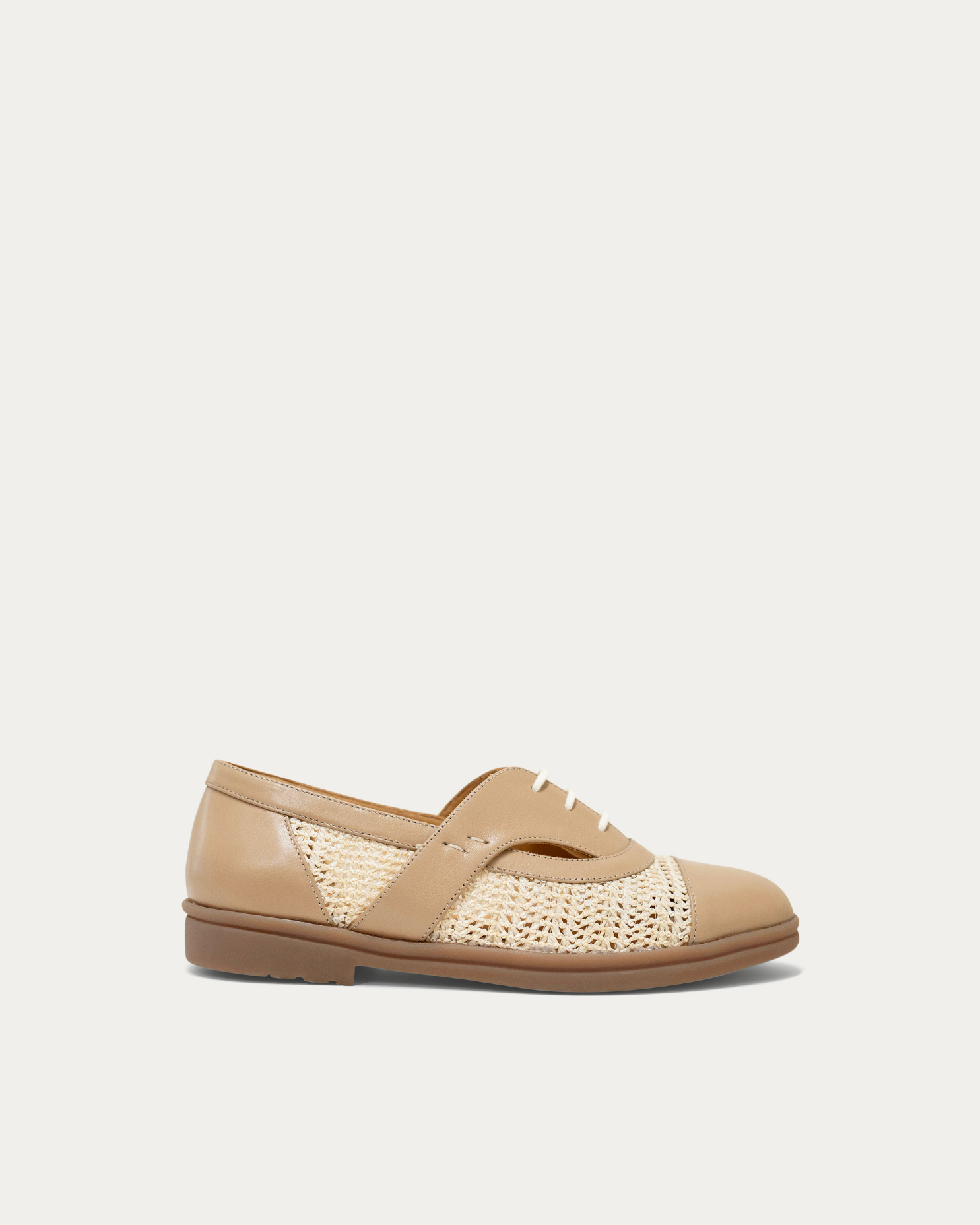 Aila beige loafer