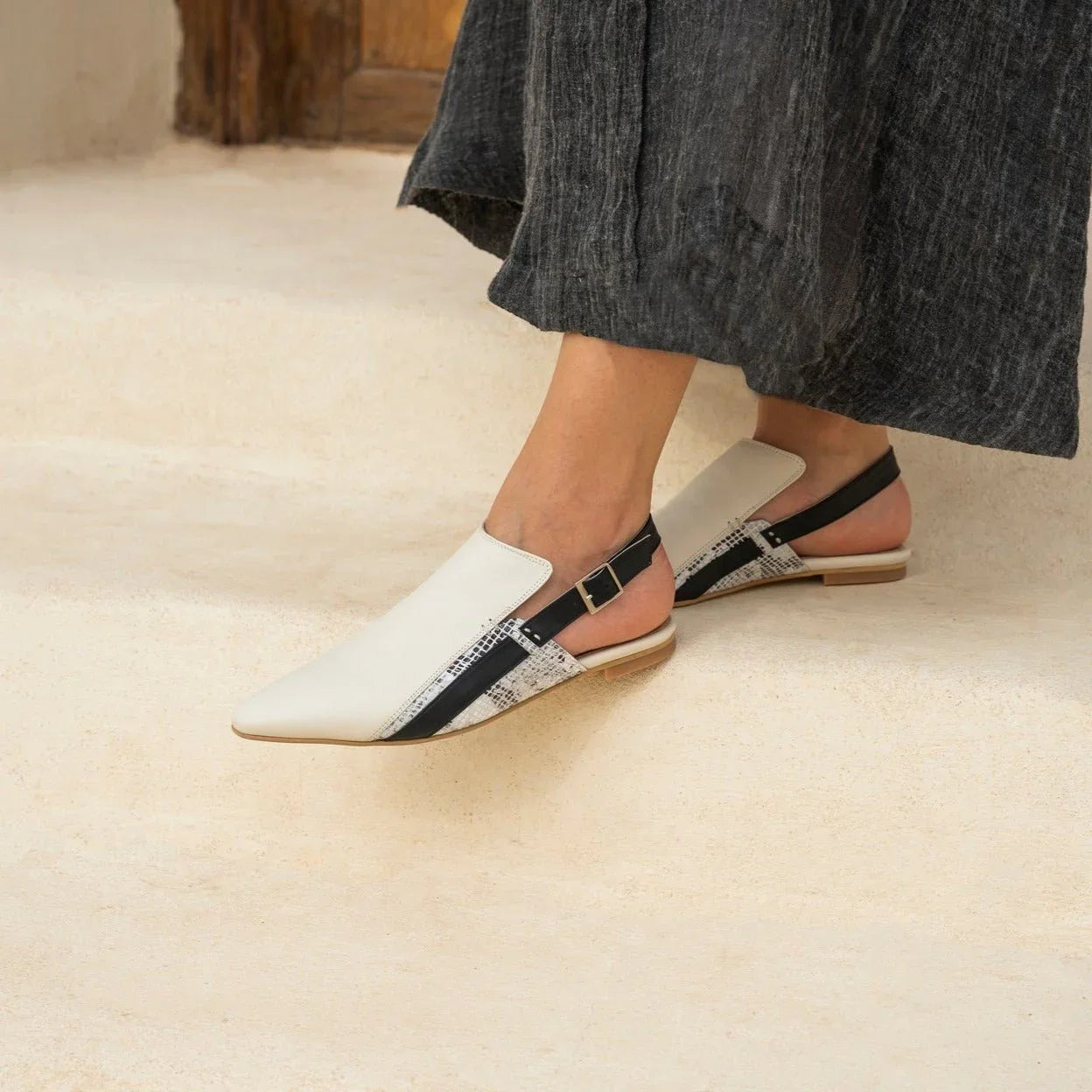 Sadan cream sandal - Shoes - THUNA