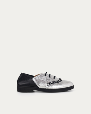 Dora silver oxford