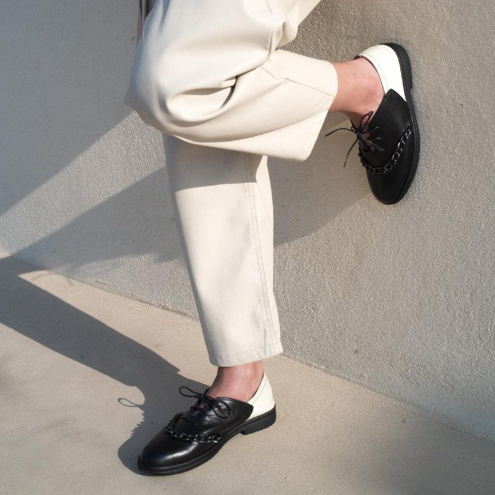 Dora black oxford - THUNA - Kuwait shoes 