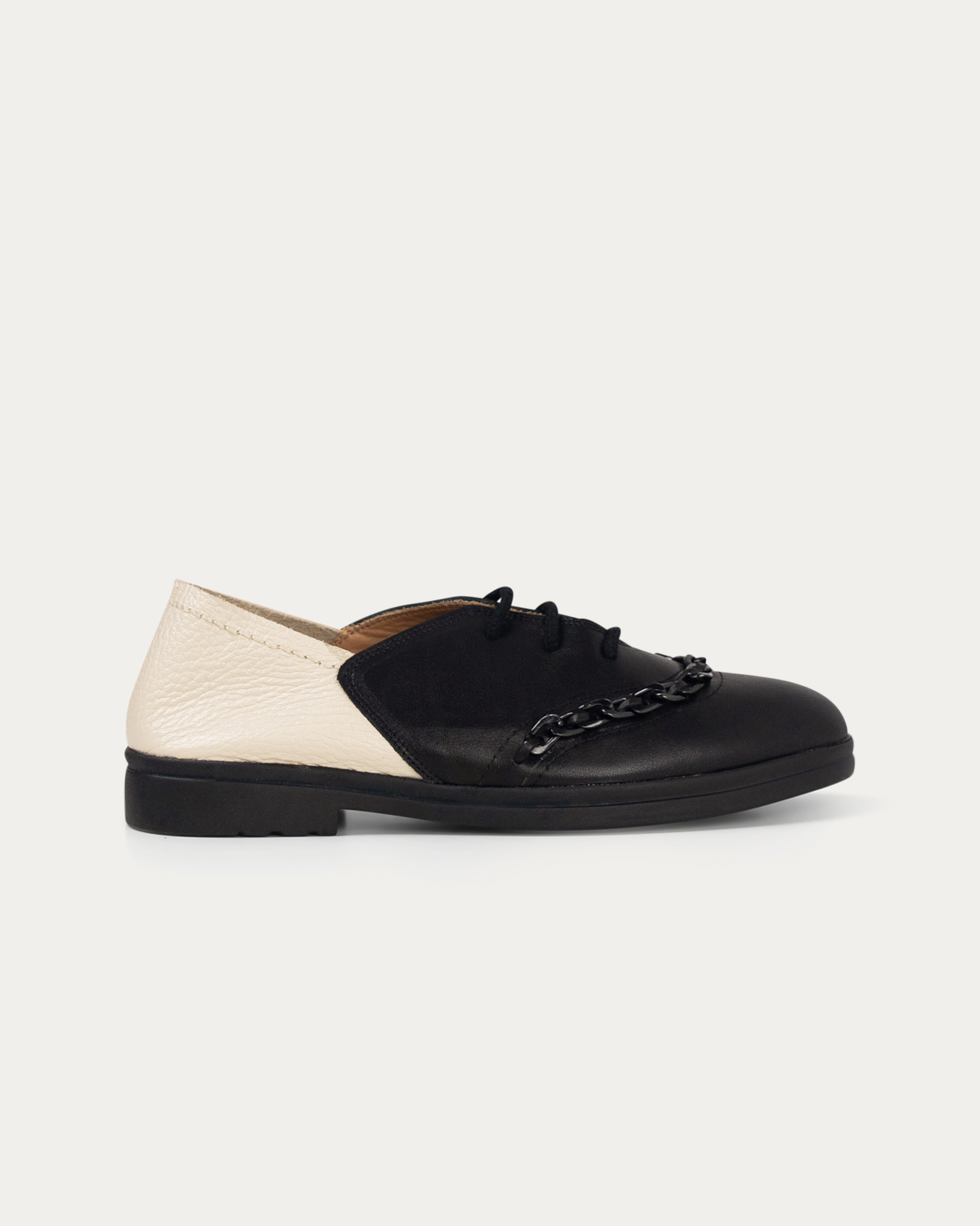 Dora black oxford - THUNA