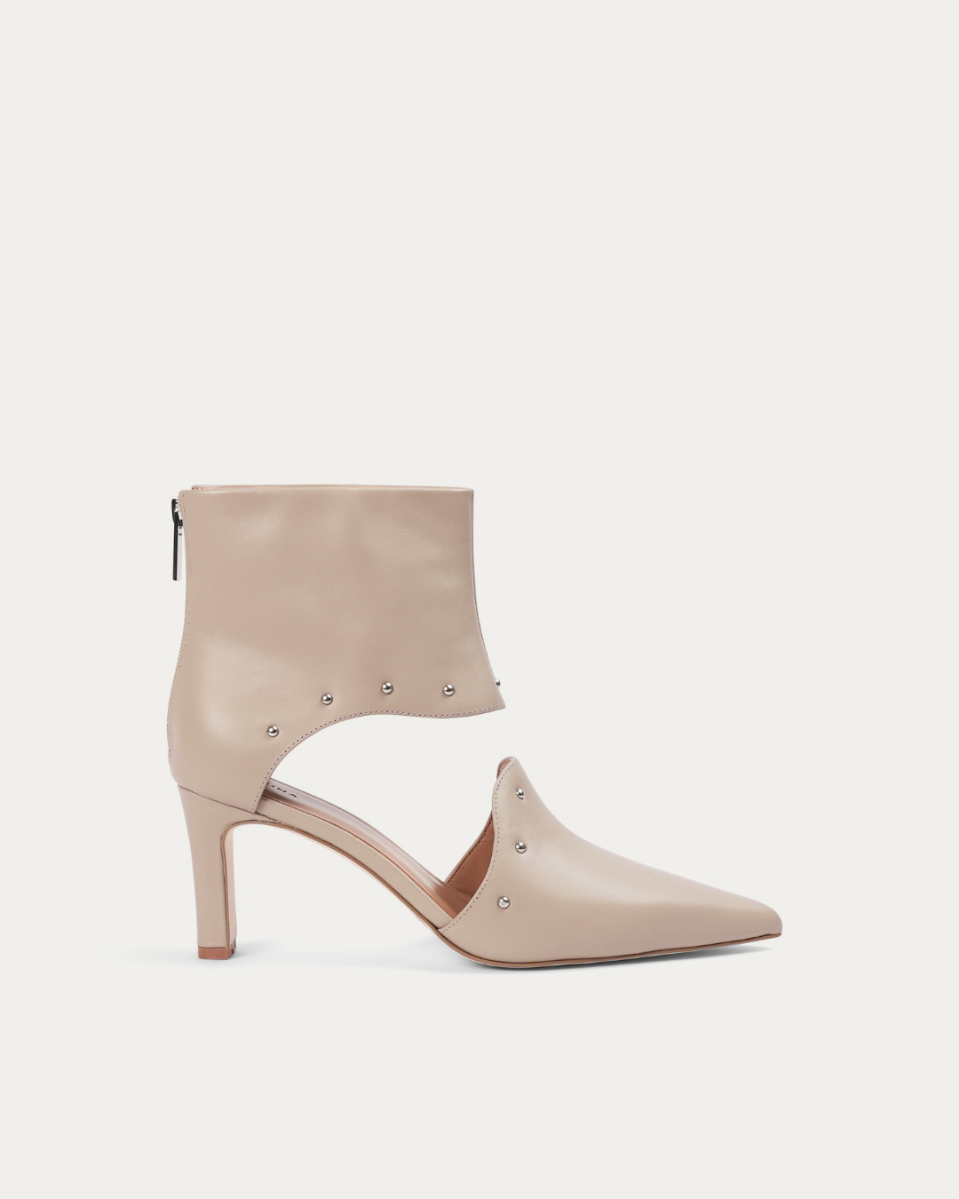 Beige high-heeled ankle boots with studded details - THUNA - Kuwait - KSA 