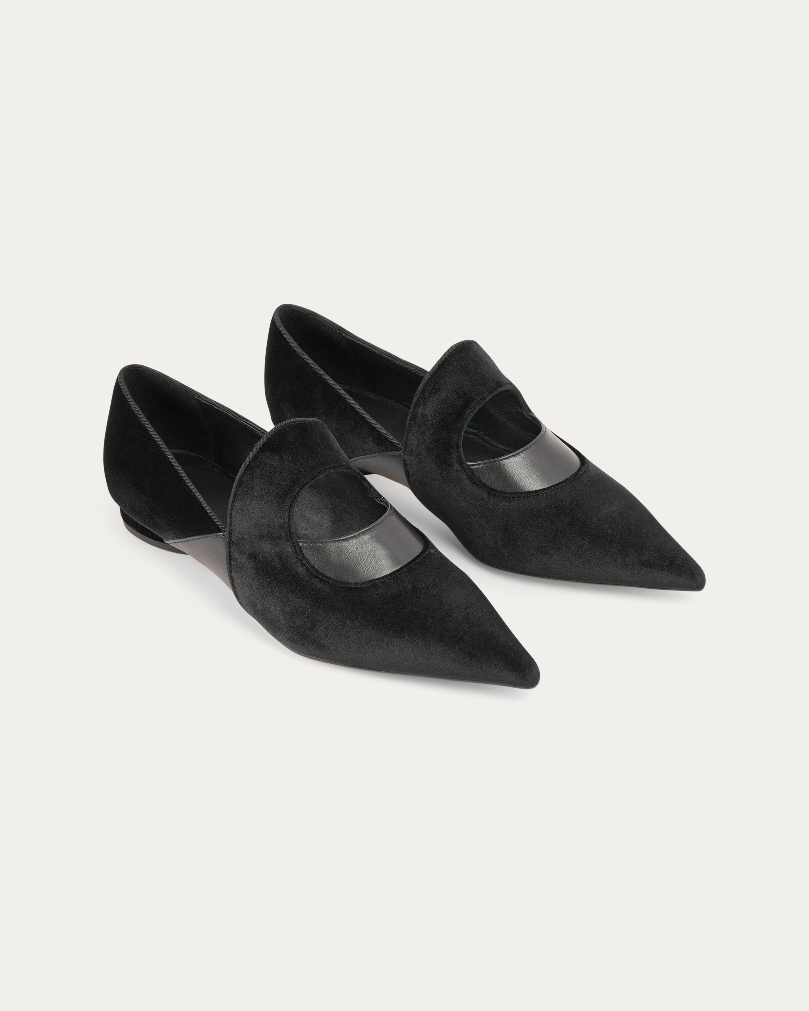 Black loafers on a light gray background - THUNA - Kuwait - Shoes 