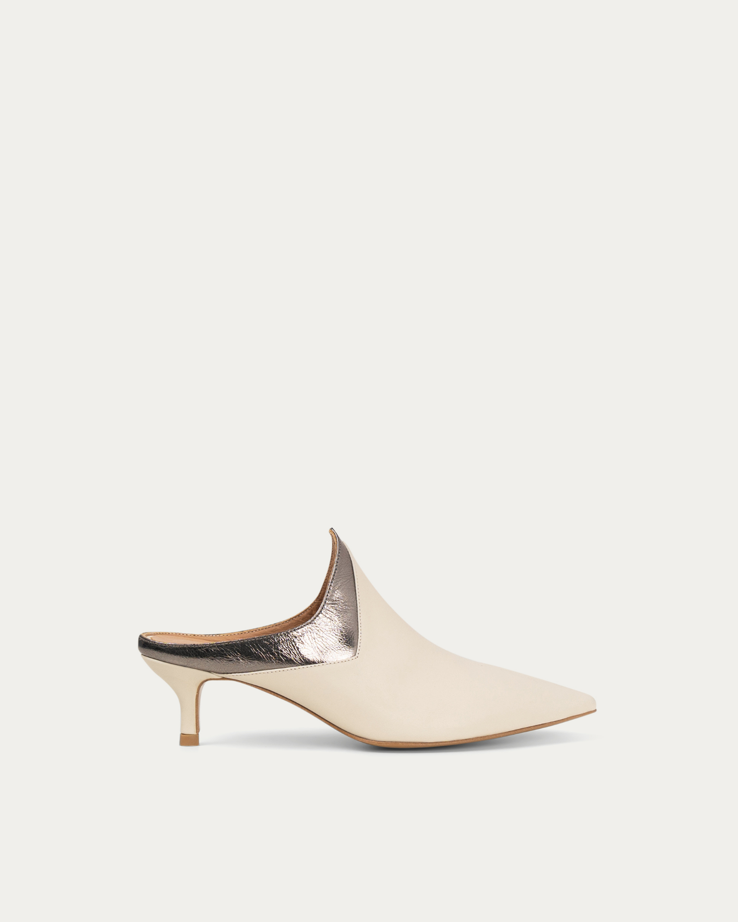 Vera cream heel