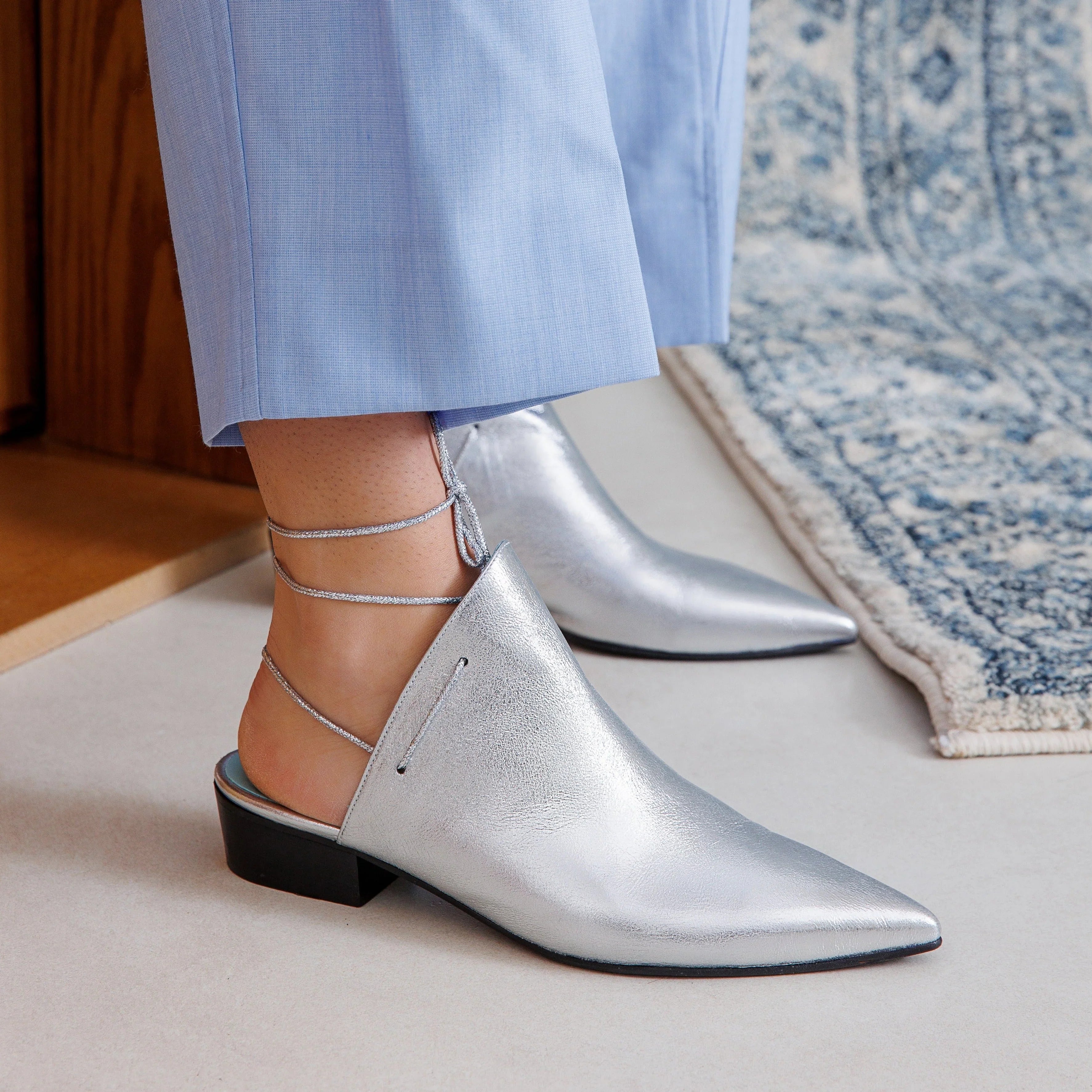 Nawa silver sandal - THUNA shoes - Kuwait 